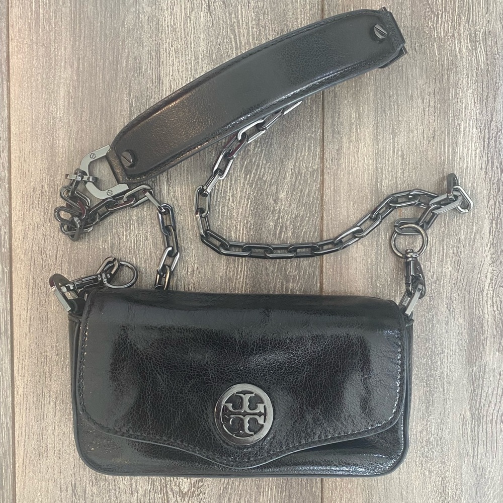 Tory Burch black crossbody EUC